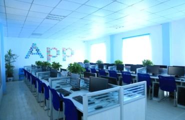 學習軟件開發，來江西新華電腦看看網絡技術服務